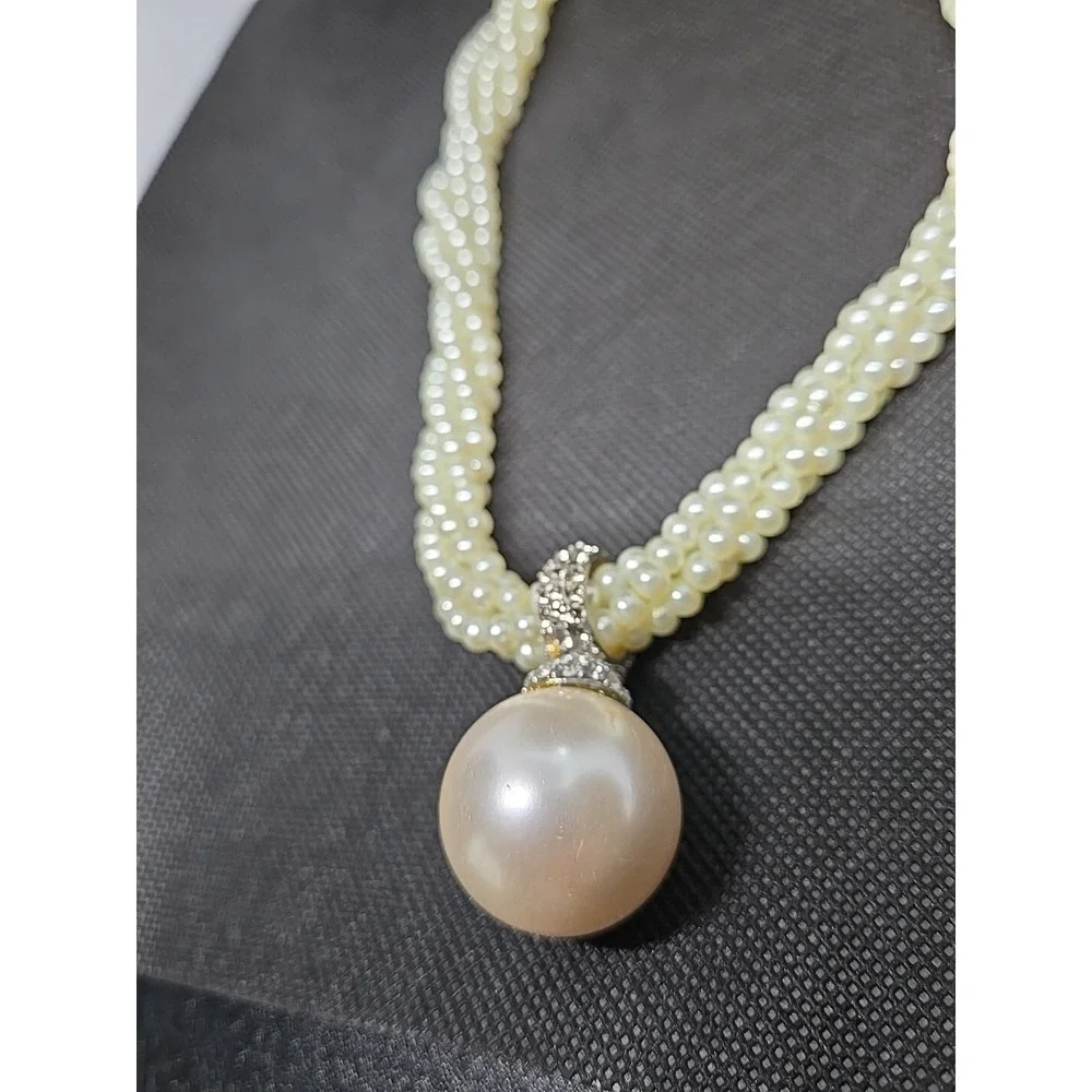 Lot Of 7 Vtg Charming Charlie And Others‎ white elegant necklaces & 1 bracelet